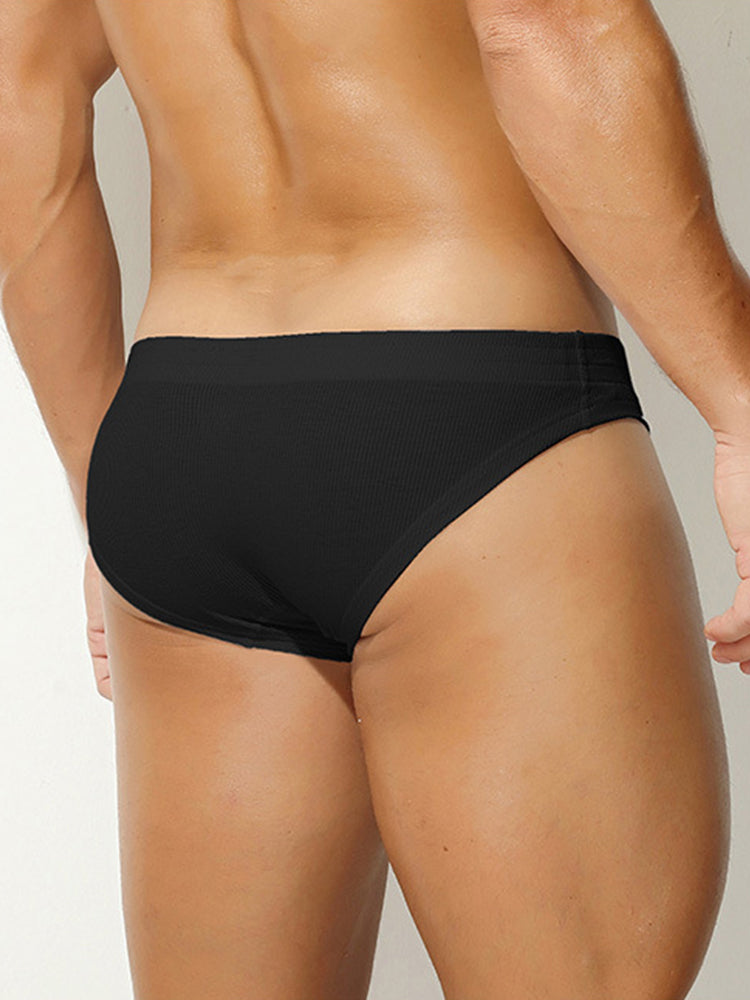 2 Pack Men's Premium Comfortable Fabric Low-Rise U-Shaped Briefs